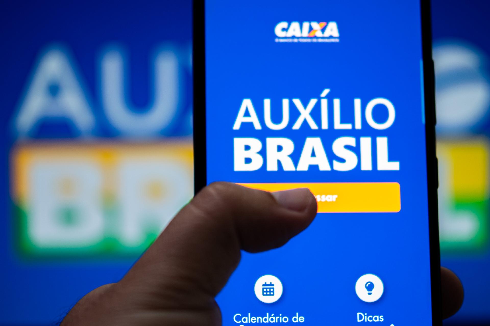 Auxílio Brasil: pagamento de setembro é feito a partir de hoje
