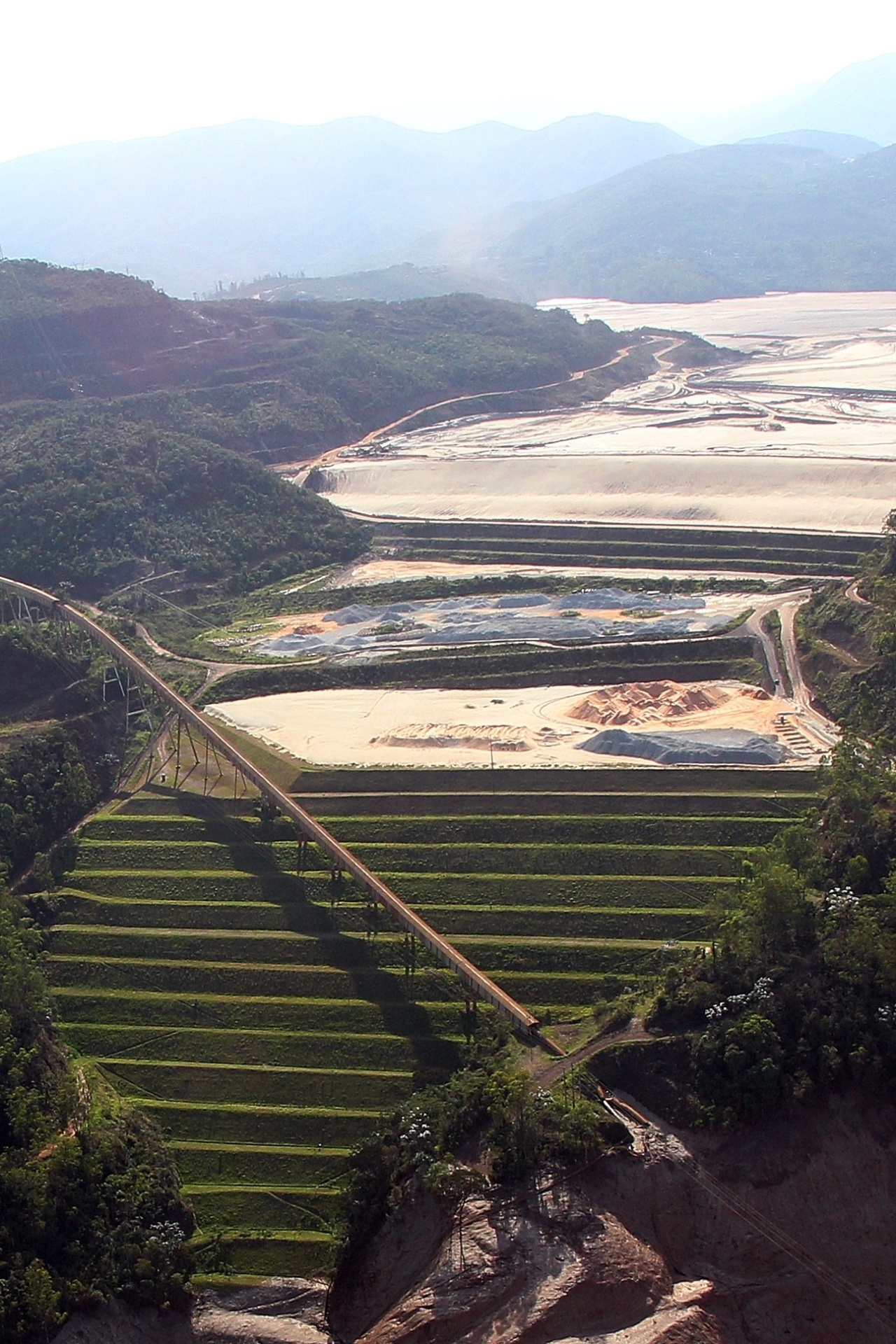 Fotos: Rompimento De Barragem Em Mariana (MG) Deixa Mortos E ...