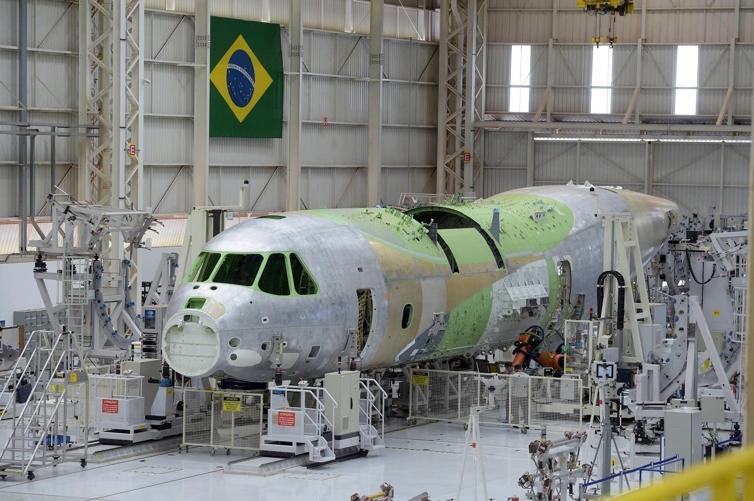 Embraer Nica Brasileira Entre Maiores Empresas Do Setor