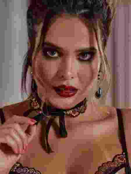 Geisy Arruda Posa De Lingerie E Provoca Sem Querer Eu Quero