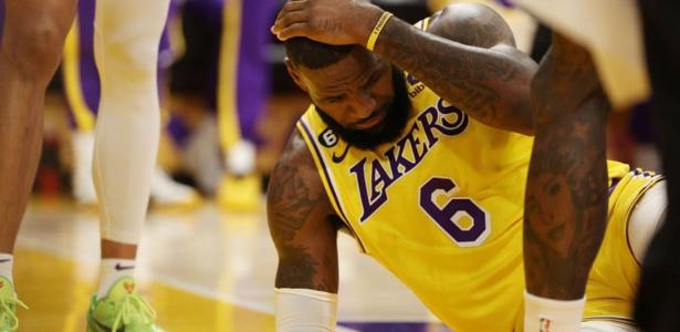 LeBron James se irrita com inícios dos jogos do Lakers na