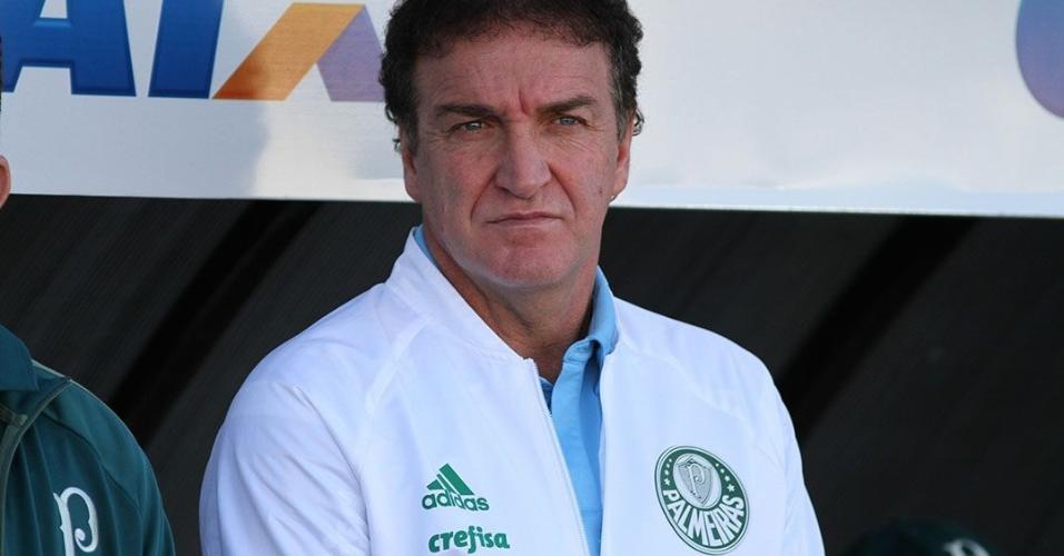 Cuca comemora triunfo e se preocupa com ânimo: 