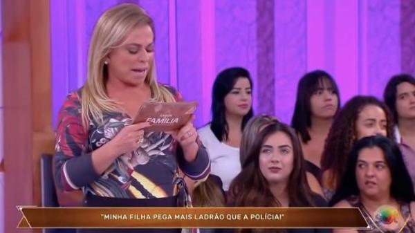 Casos De Fam Lia Os Melhores Memes Frases E Temas Do Programa Do Sbt