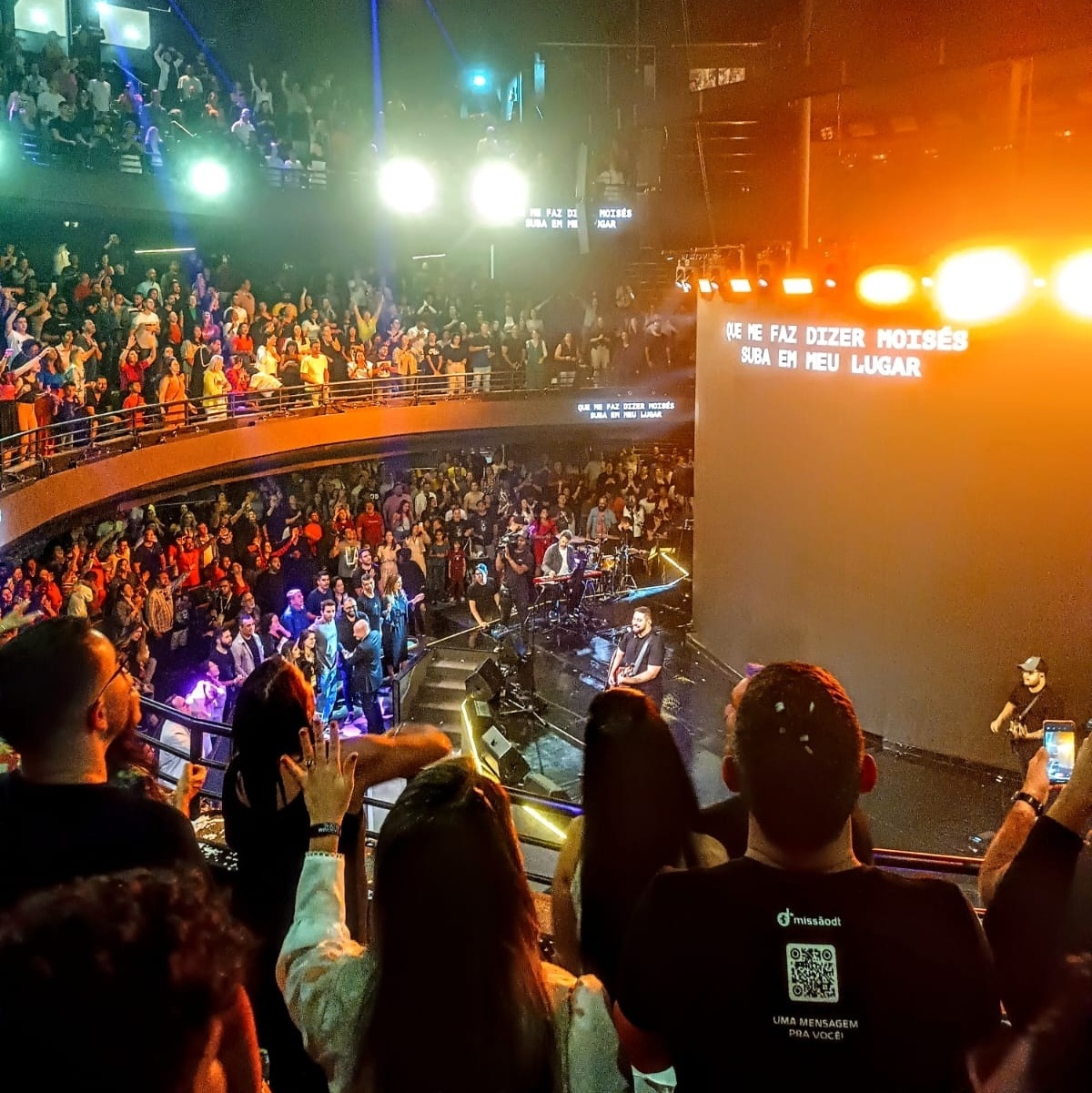 ANDRÉ VALADÃO LEVA IGREJA LAGOINHA PARA O METAVERSO! FUTURO DA IGREJA OU  FIM DA FÉ? 