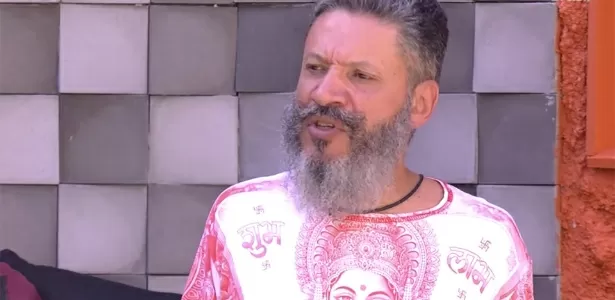 16.mai.2016 - O ex-BBB Laércio de Moura foi detido em Curitiba, na manhã desta segunda-feira (16), sob a suspeita de estupro de vulnerável e de oferecer bebida alcoolica a menores. A informação foi confirmada ao UOL pela assessoria de imprensa da Polícia Civil do Paraná. A detenção do ex-BBB aconteceu por conta de uma ação do Núcleo de Proteção à Criança e ao Adolescente Vítimas de Crimes (Nucria). Ele foi detido em seu apartamento, no bairro do Batel. - Reprodução/TV Globo - Reprodução/TV Globo