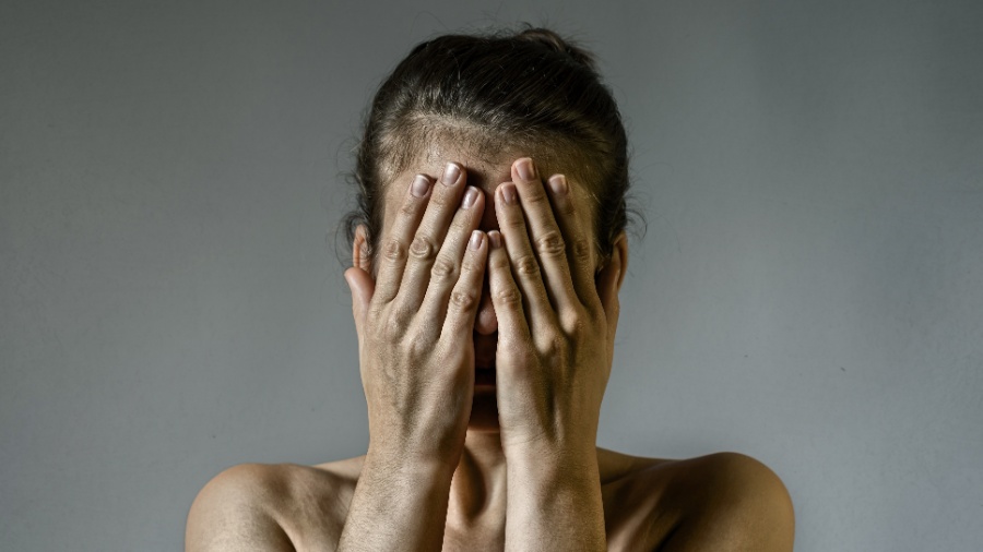 Violência doméstica, feminicídio  - SvetaZi/Getty Images