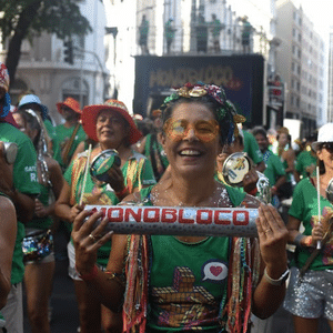 Buenos Aires dá prévia de como serão os shows de Bad Bunny em São Paulo - UOL 2 Imagem
