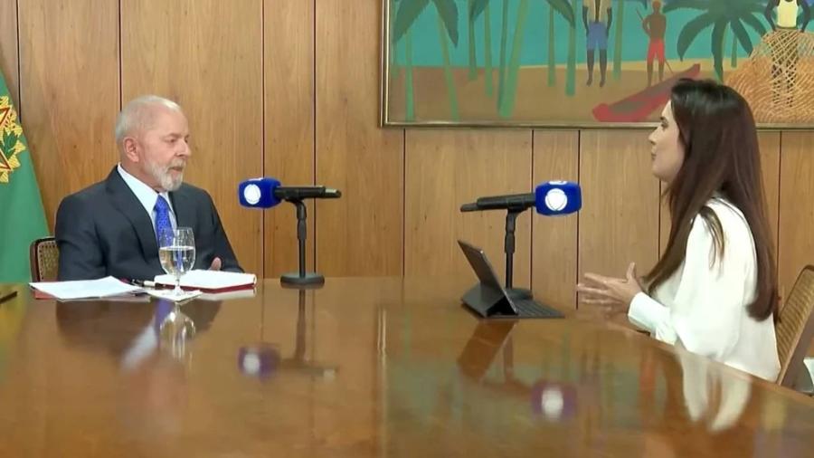 O Presidente Lula concede entrevista a jornalista Renata Varandas que foi demitida nesta quinta O Presidente Lula concede entrevista a jornalista Renata Varandas que foi demitida nesta quinta