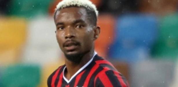 Santos quase desistiu e até tentou ex-São Paulo antes de fechar com Arão