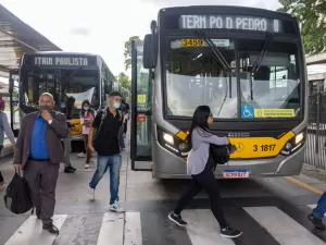 Greve de motoristas de ônibus em SP: TRT determina audiência de conciliação