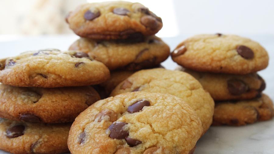 Cookies com gotas de chocolate, de Bia Szasz - Divulgação
