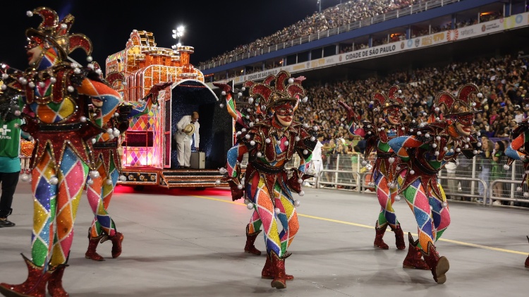 Comissão de frente da Mocidade Alegre, campeã do Grupo Especial, no Desfile das Campeãs do Carnaval de São Paulo de 2024