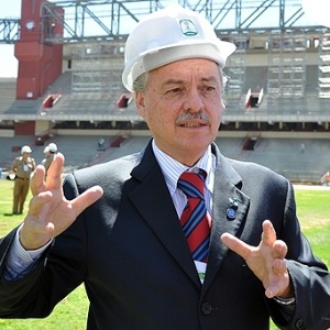 Secretário e conselheiro do Atlético-PR, Mário Celso Cunha sugeriu hipótese de calote de dívida