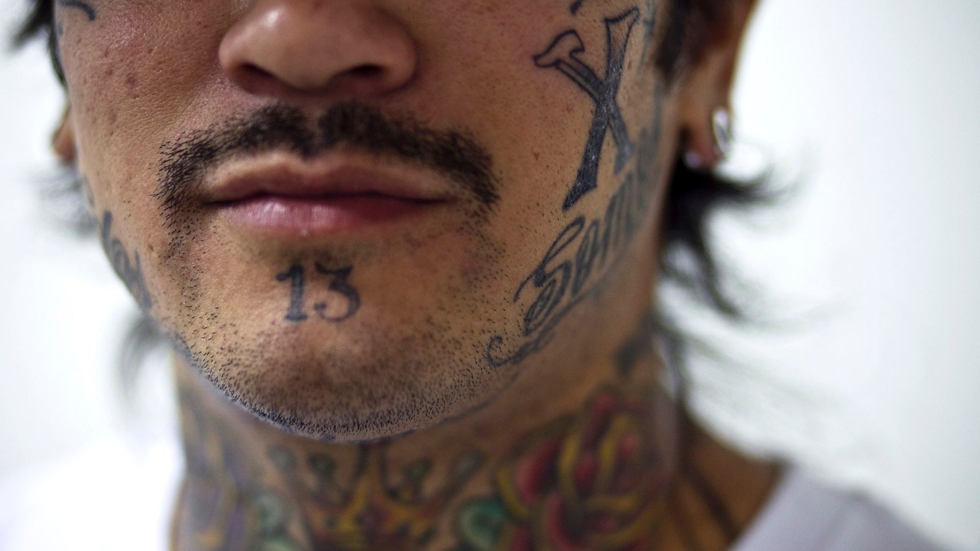 Tatuador Ja Pa, 30, no Fecomércio, onde acontece o "São Paulo Tattoo Festival". (24/3/2012) - Leandro Moraes/UOL