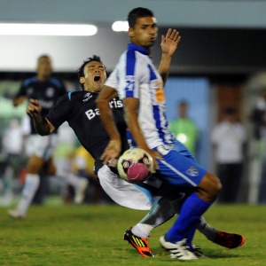 A falta de Léo em Kleber gerou reclamações da direção do Grêmio sobre violência no Gauchão - Edu Andrade/Agência Freelancer