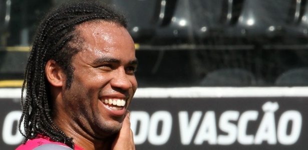 Carlos Alberto está animado com a possibilidade de voltar a ser relacionado no Vasco - Marcelo Sadio/ site oficial do Vasco
