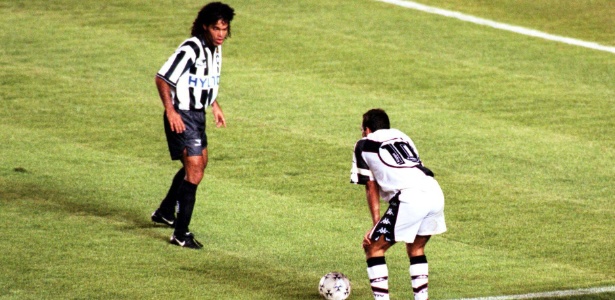 Edmundo provoca Gonçalves em 1997: feito ajudou na conquista do título do Botafogo - PAULO TOSCANO. AG. O DIA