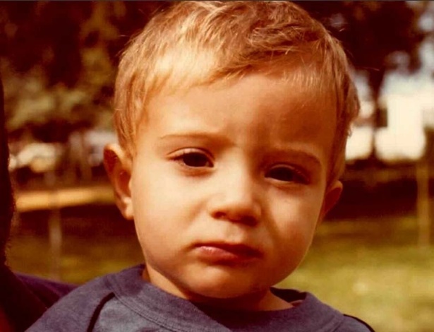 Foto divulgada no site oficial do "BBB12"  mostra Ronaldo ainda bebê e com os cabelos loiros 