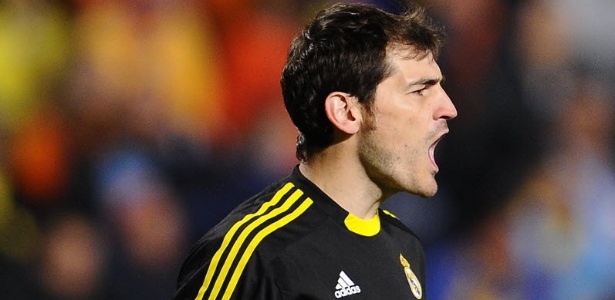 Goleiro e capitão do Real Madrid, Iker Casillas pode deixar o clube espanhol - AFP PHOTO / PIERRE-PHILIPPE MARCOU