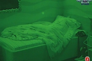 Fael dorme no quarto Praia (28/3/12)