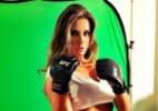 Laisa, do BBB12, veste luvas e posa como lutadora do UFC em ensaio; veja fotos - Reprodução/Twitter