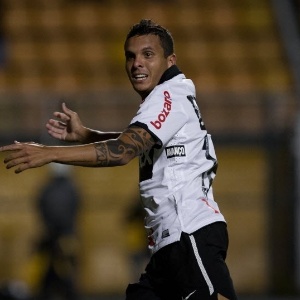 Ramon assinou contrato de empréstimo com o Flamengo e ficará no clube até o final da temporada - Ricardo Nogueira/Folhapress
