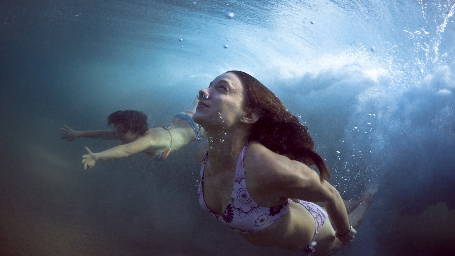 O fotógrafo Mark Tipple vem divulgando imagens debaixo d'água desde 2009, mas algumas das novas fotos da série foram feitas este ano - Mark Tipple 