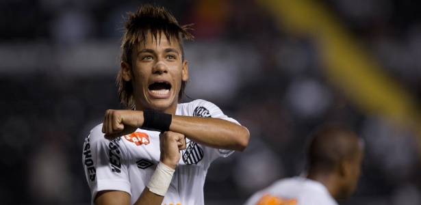 Neymar pode marcar nesta quarta-feira seu centésimo gol com a camisa do Santos - Ricardo Nogueira/Folhapress