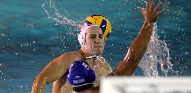 A seleção brasileira de polo aquático joga no Canadá para tentar vaga nos Jogos Olímpicos de Londres