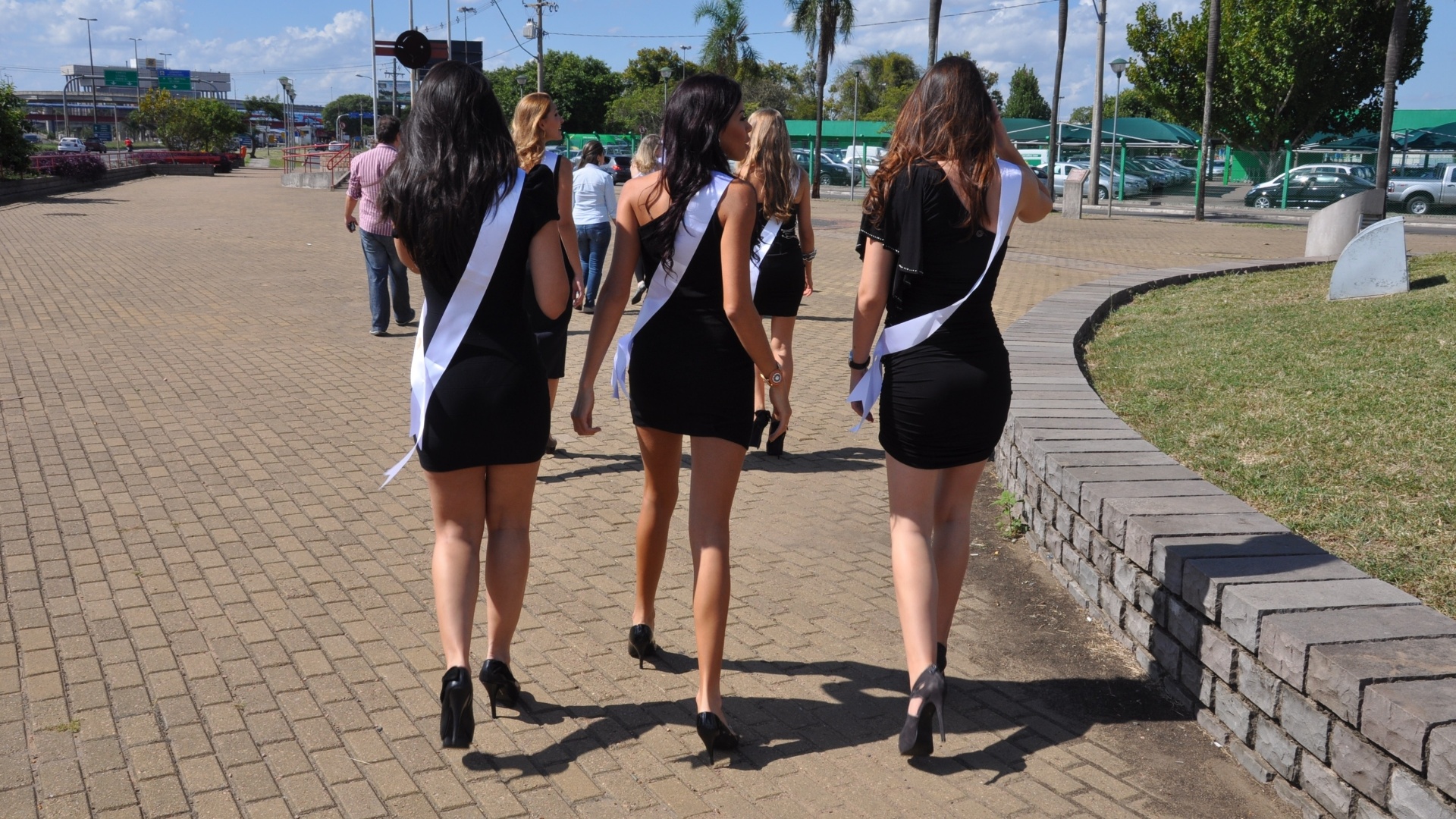 Finalistas do Miss Mundo Brasil 2012 passeiam por Porto Alegre (RS) - Chris Kuntz/Divulgação