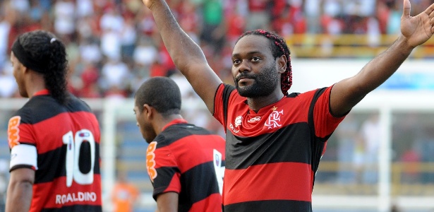 Flamengo ainda não tem um anunciante para a parte mais nobre da camisa rubro-negra - Alexandre Vidal/ Fla Imagem