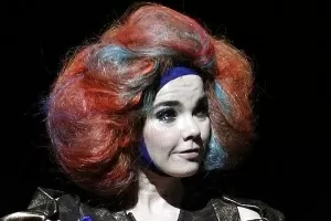 Bjork se apresenta no Lollapalloza em Santiago (1/4/12) - Efe