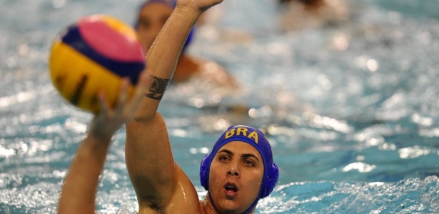 Jonas Crivella durante partida da seleção brasileira de polo aquático no Pré-Olímpico  - EFE/IAN JACKSON