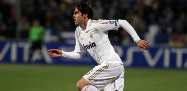 Kaká fez um golaço contra o APOEL de fora da área, no primeiro tempo  - AFP/PATRICK BAZ