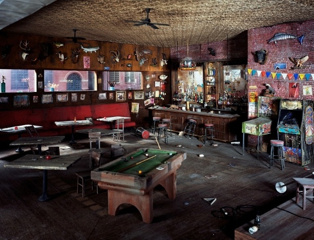 A artista plástica Lori Nix  criou maquetes detalhadas que mostram como seria um futuro pós-apocalíptico (6/4/12) - Lori Nix/Caters