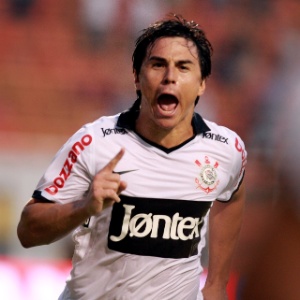 Atacante Willian é o favorito para assumir a vaga de Emerson Sheik no segundo jogo contra o Santos - Rivaldo Gomes/Folhapress