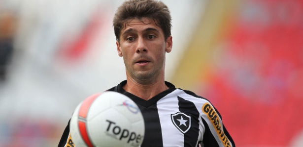 Fellype Gabriel diz que o Botafogo deve ganhar de qualqer time para ser campeão - Fernando Soutello/AGIF 