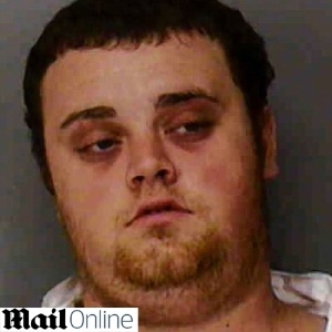 O norte-americano Jacob David Hartley, acusado de matar o filho de apenas três semanas de idade - Reprodução/"Daily Mail"