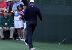 Tiger Woods dá chilique após erro, chuta o taco e pede desculpas - Jamie Squire/Getty Images/AFP