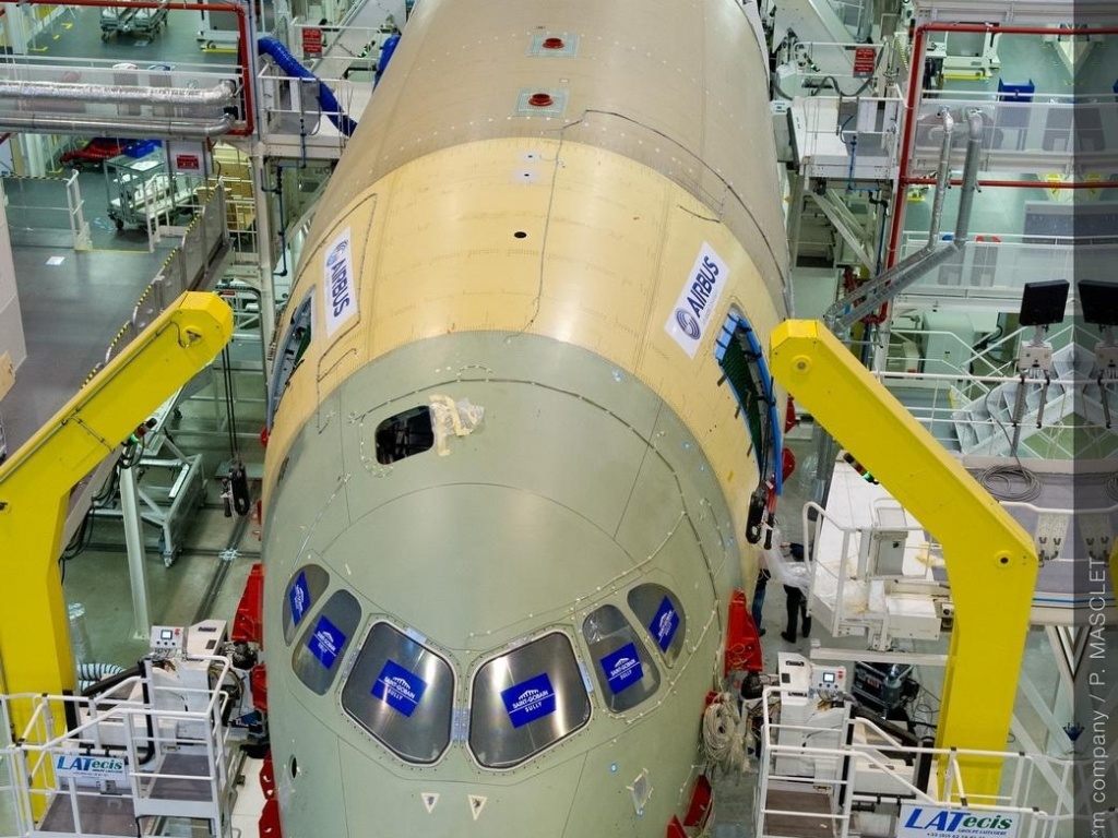 Montagem final do avião Airbus A350 XWB  - Divulgação