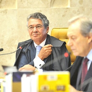 O ministro do STF Marco Aurélio de Mello (ao fundo) - Elza Fiúza/ABr