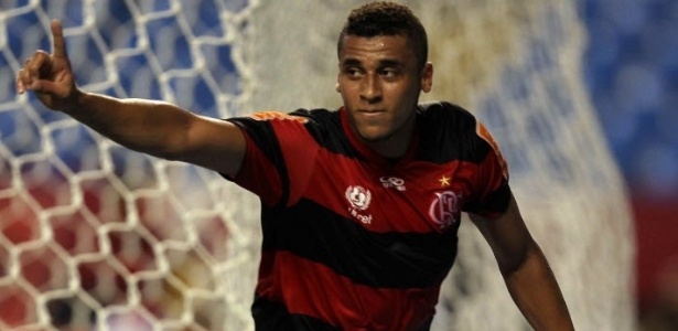 Welinton deixará o Flamengo para jogar no Alania Vladikavkaz, do futebol russo - EFE/Antonio Lacerda