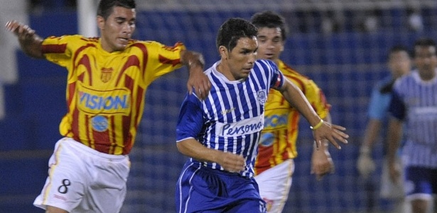 Cabañas fez seu primeiro jogo profissional após sua recuperação  - Noberto Duarte/AFP