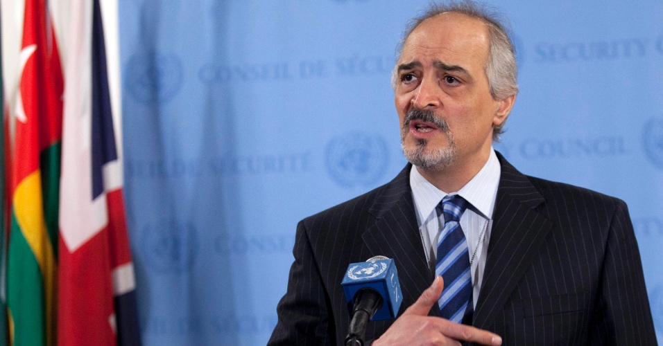 Bashar Ja?afari, embaixador da Síria para as Nações Unidas, fala durante reunião do Conselho de Segurança da ONU (Organização das Nações Unidas) realizada em Nova York (Estados Unidos) neste sábado (14)