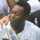 Pelé chega à Vila de helicóptero e dá volta olímpica com taça da Libertadores
