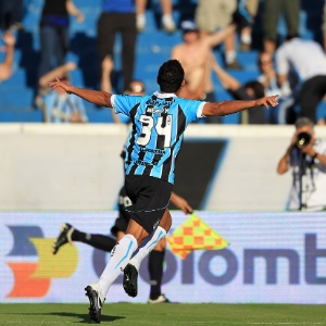 Werley além de participar bem da defesa tem marcado, com 3 gols pelo Grêmio em 10 jogos - Nabor Goulart/Agência Freelancer