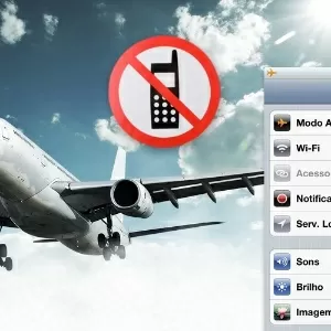 Por que é preciso ativar modo avião do celular durante um voo