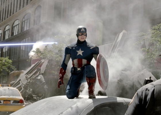 Capitão América em cena de "Os Vingadores" - Divulgação