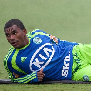 Mazinho foi mal nas cobranças de pênalti e não seguiu bom rendimento dos companheiros - Leonardo Soares/UOL Esporte