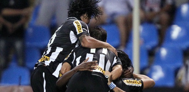 Bota derrapou na reta final do Brasileiro de 2011 e ficou sem a vaga na Libertadores - Satiro Sodré/Agif